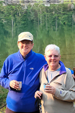 Liza and Jody, Liza's slāv